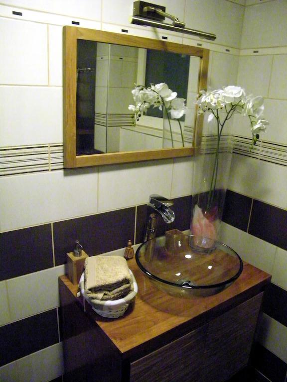 Grand Appartement Dans Villa Avec Parking Quartier Residentiel 주아니 객실 사진