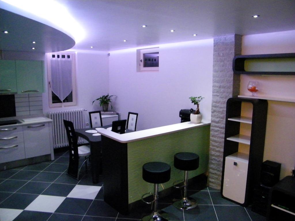 Grand Appartement Dans Villa Avec Parking Quartier Residentiel 주아니 객실 사진